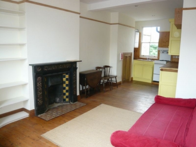 1 Bedroom Apartment to rent in Haydons Road, Wimbledon, London, SW19