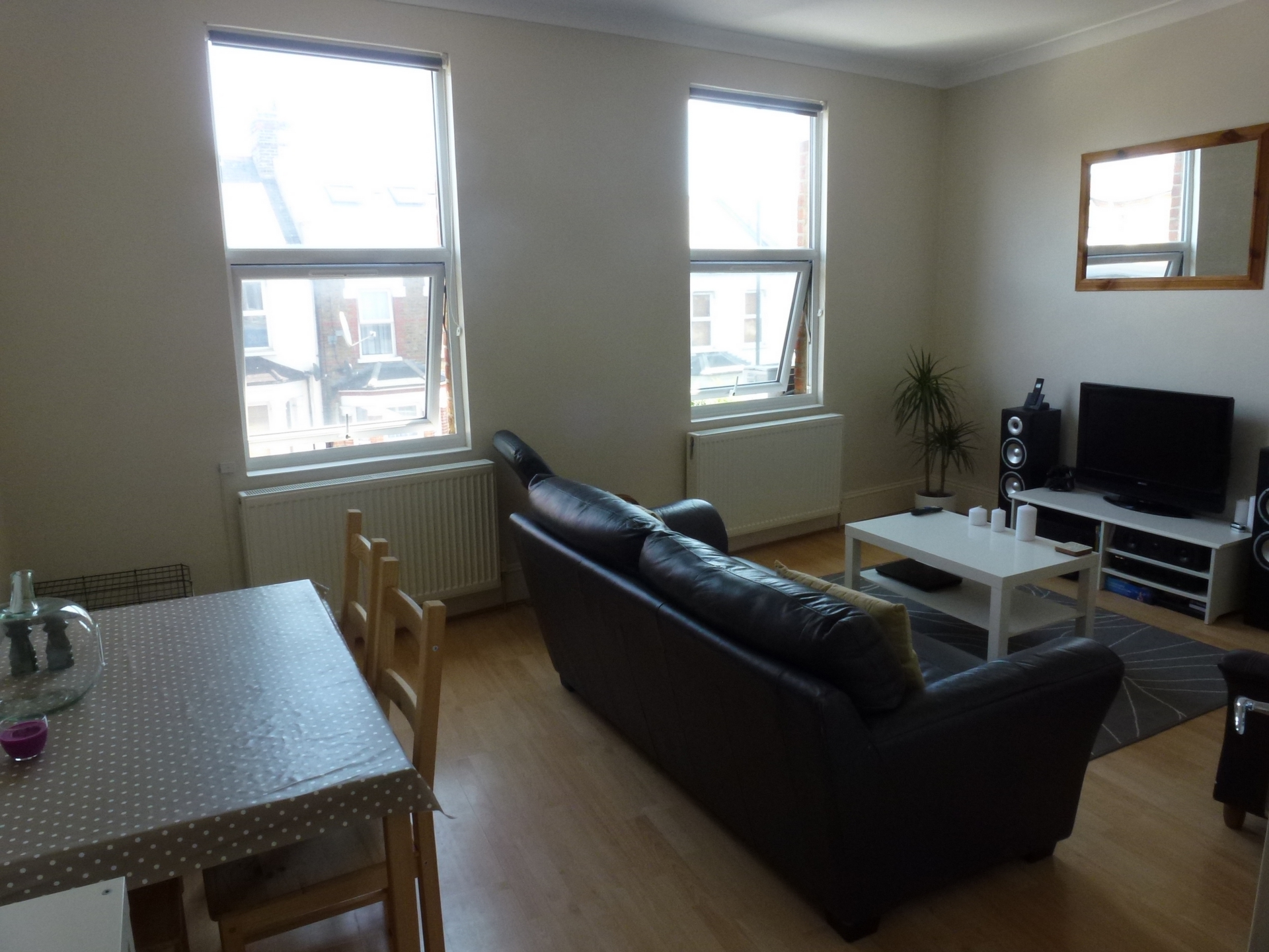 1 Bedroom Apartment to rent in Wimbledon, London, SW19