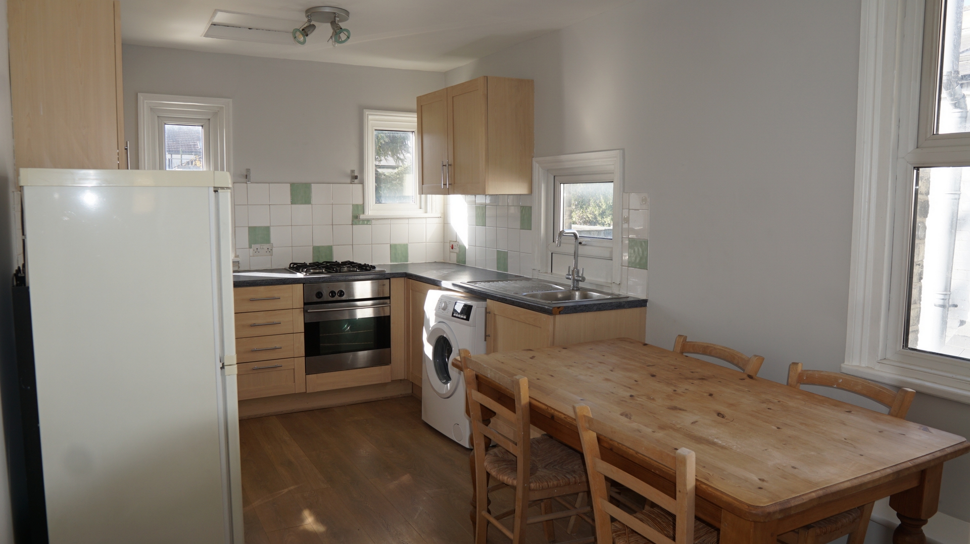 2 Bedroom Conversion to rent in Wimbledon, London, SW19