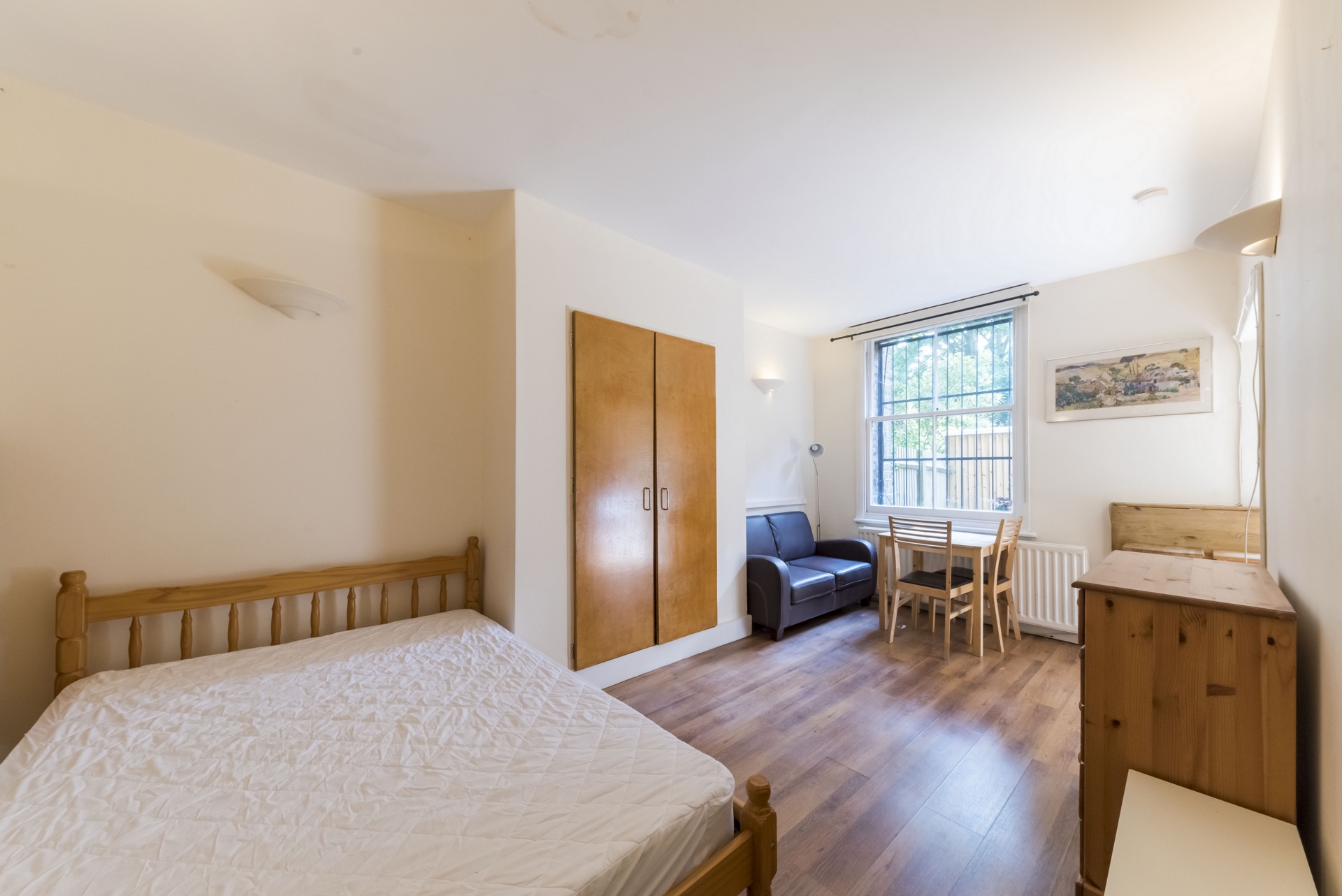 Flat to rent in West Hampstead, London, NW6