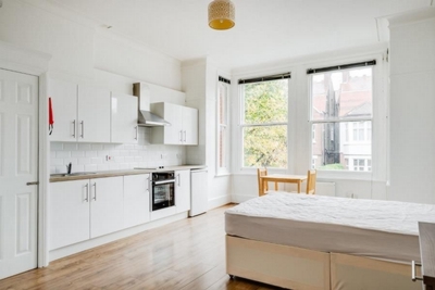 Studio Flat to rent in Fawley Road, West Hampstead, London, NW6