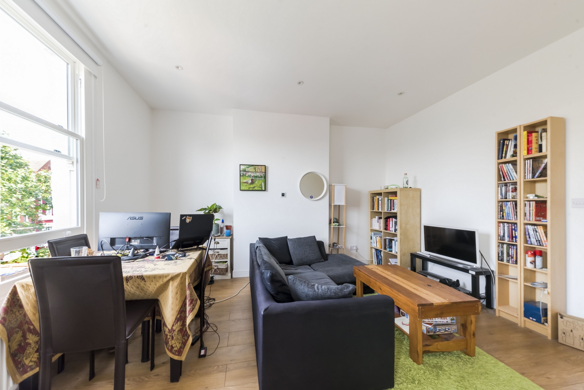 2 Bedroom Flat to rent in Kilburn, London, NW6