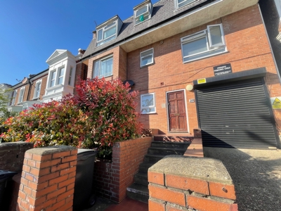 1 Bedroom Flat to rent in Sherriff Road, West Hampstead, London, NW6