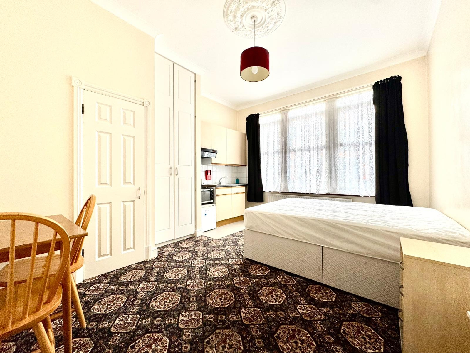 Studio Room To Let to rent in Olive Road, Cricklewood, London, NW2