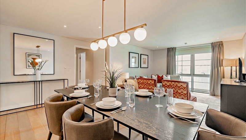 3 Bedroom Flat to rent in Merchant Square East, Westminster, London, W2