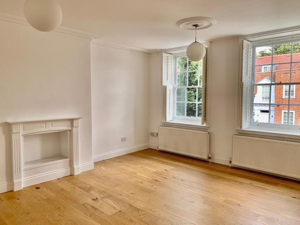 3 Bedroom Flat to rent in Hampstead, London, NW3