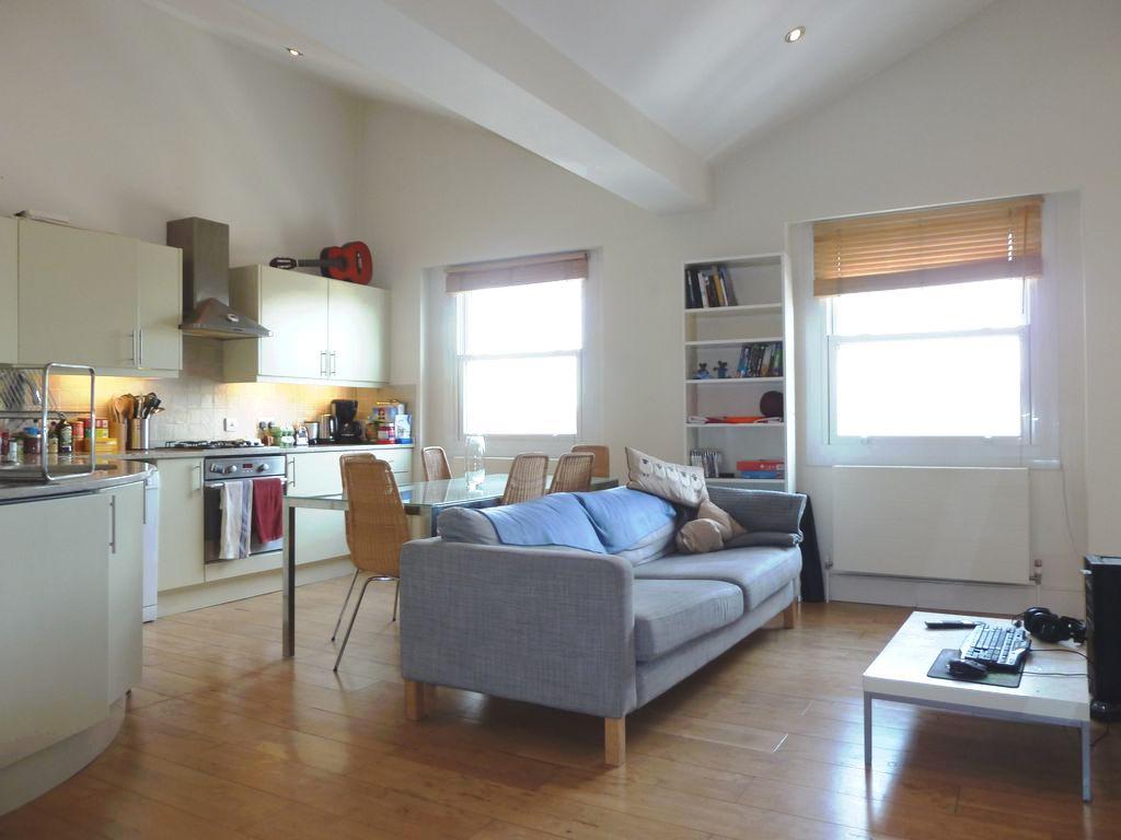 2 Bedroom Flat to rent in Belsize Park, London, NW3