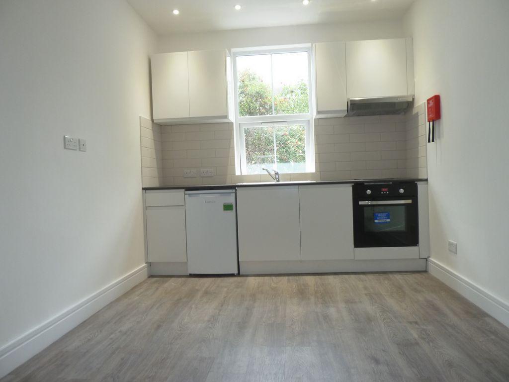 Flat to rent in , London, NW3