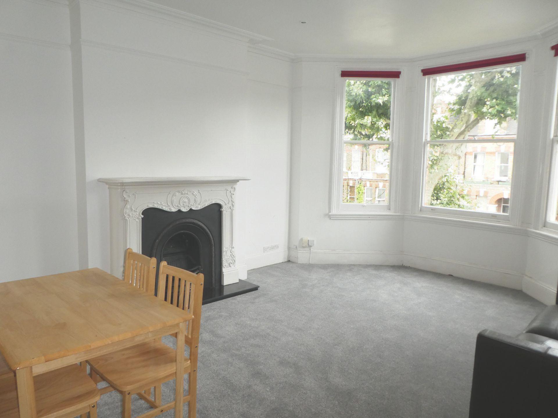 2 Bedroom Apartment to rent in Kilburn, London, NW6