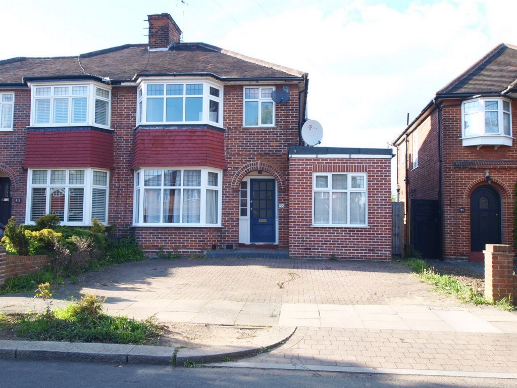 4 Bedroom House to rent in Southgate, London, N14