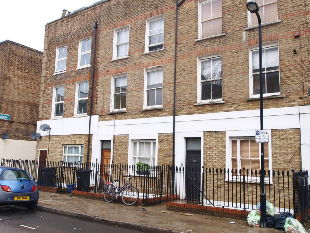 3 Bedroom Flat to rent in Newington Green, London, N16
