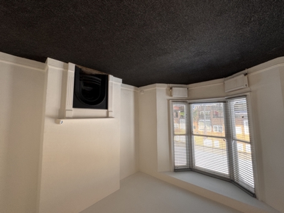 2 Bedroom Flat to rent in Daleview Road, Manor House, London, N15