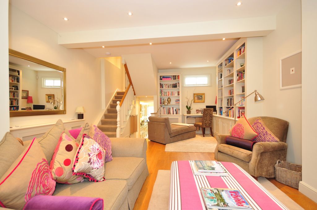 Property details: Let - Arundel Terrace, Barnes, SW13 - £3,950 pcm, Ref:APPA2_000010 Arundel Terrace Barnes SW13