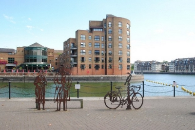 2 Bedroom Flat to rent in Tavistock Tower, Russell Place, Surrey Quays, SE16
