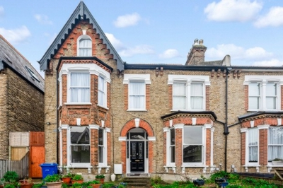 3 Bedroom Flat to rent in Therapia Road - GFF, East Dulwich, London, SE22