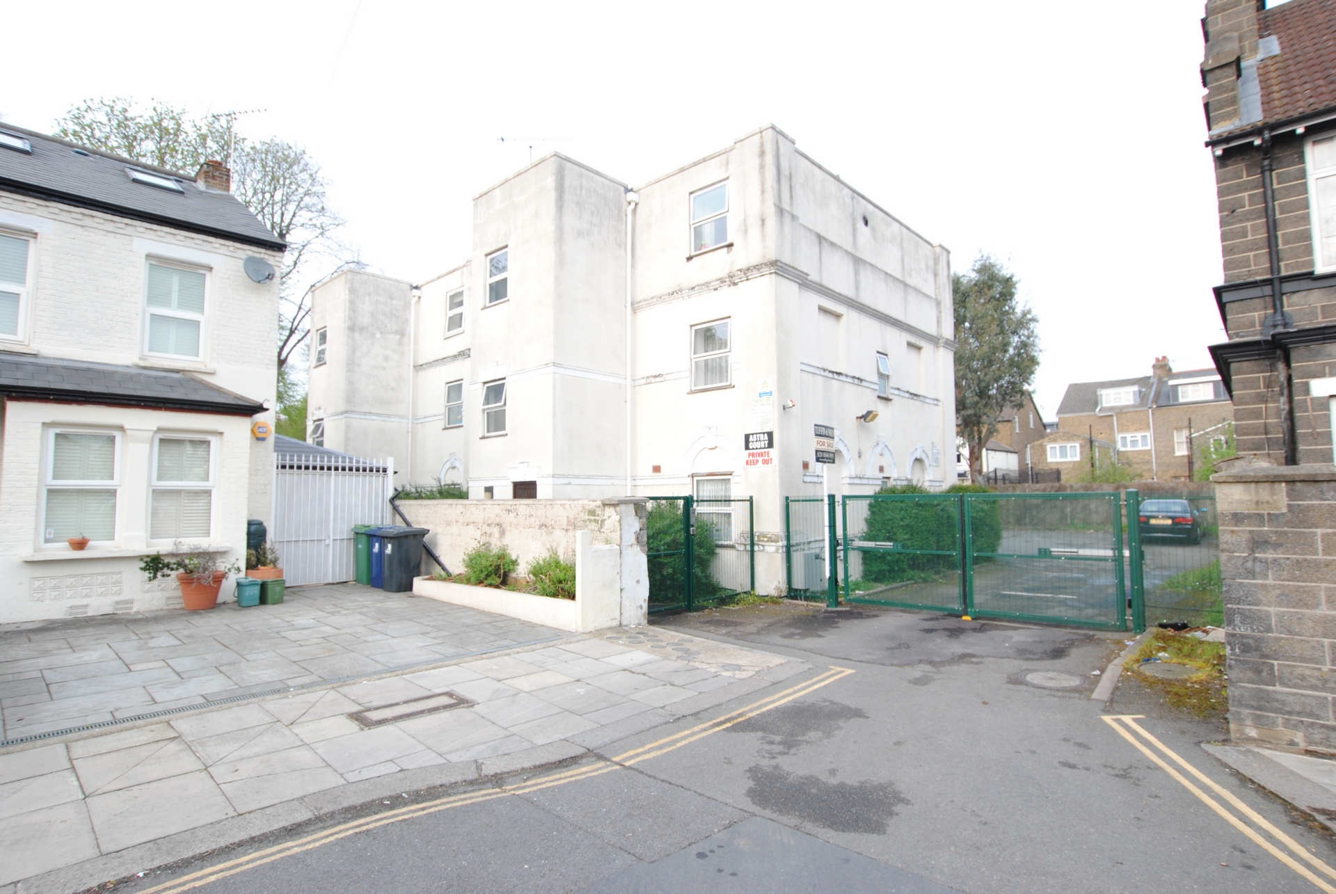 1 Bedroom Flat to rent in , Hanwell, W7