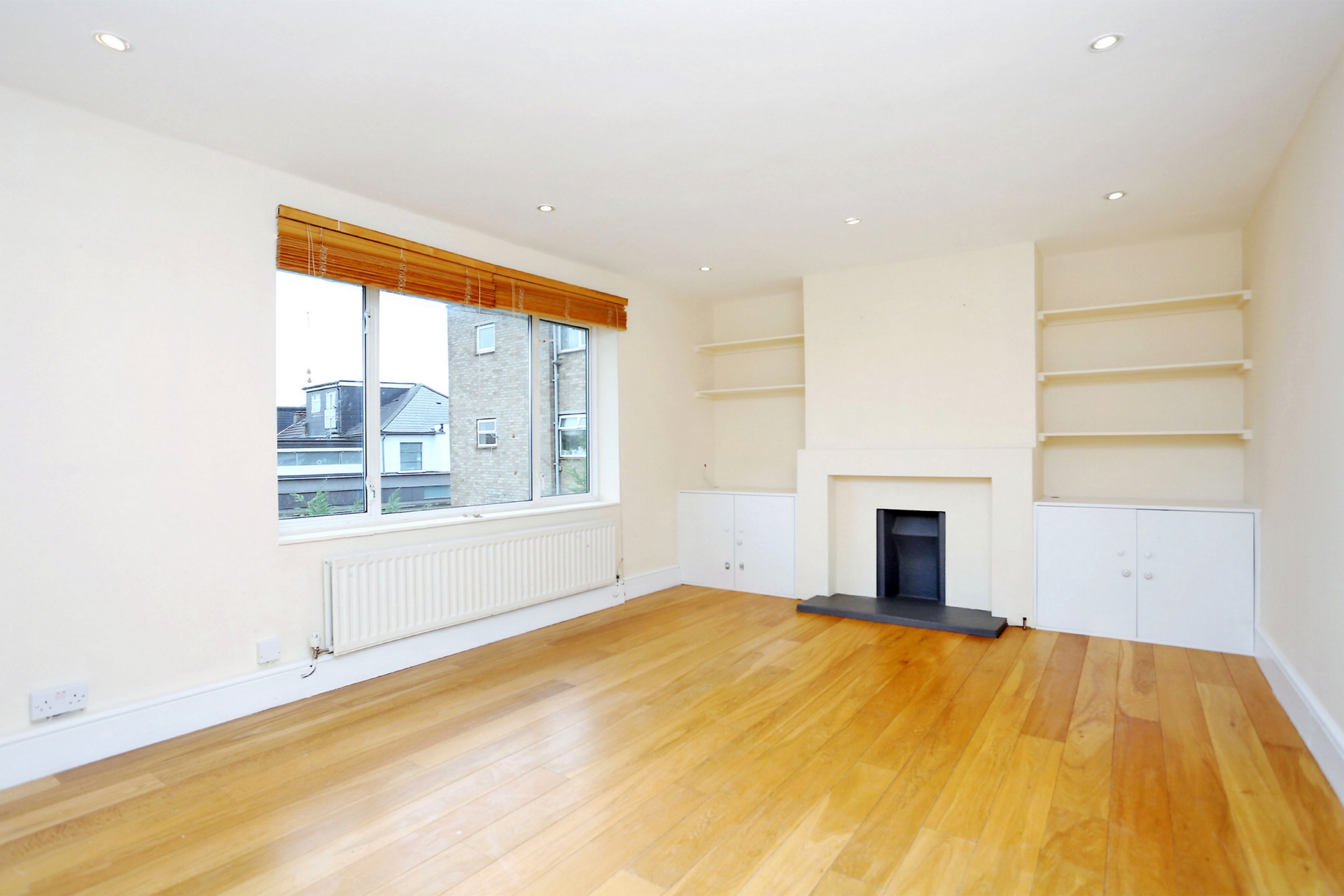 3 Bedroom Flat to rent in Hanwell, London, W7