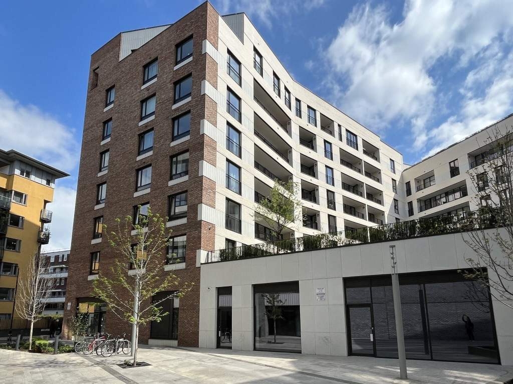 3 Bedroom Apartment to rent in Cremer Street, Shoreditch, London, E2