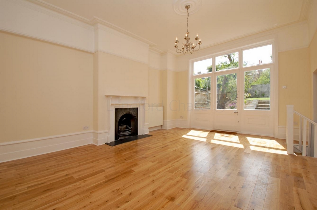 5 Bedroom House to rent in Muswell Hill, London, N10