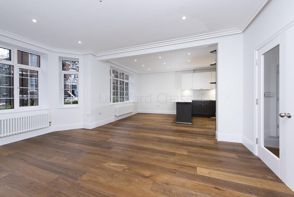 3 Bedroom Apartment to rent in Highgate, London, N6