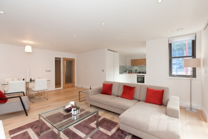 2 Bedroom Flat to rent in Alexandra Road, St John's Wood, London, NW8