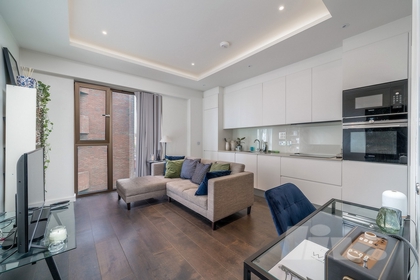 1 Bedroom Apartment to rent in Swiss Terrace, Swiss Cottage, London, NW6