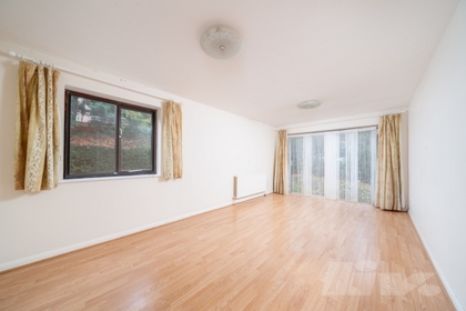 2 Bedroom Apartment to rent in Regency Drive, Ruislip, London, HA4