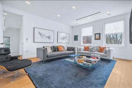 4 Bedroom Apartment to rent in Frognal Lane, Hampstead, London, NW3