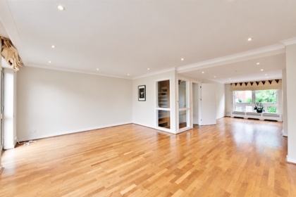5 Bedroom Town House to rent in Harben Road, South Hampstead, London, NW6