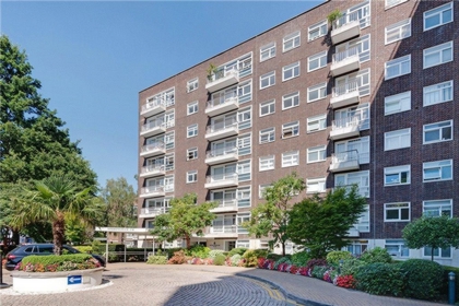 1 Bedroom Apartment to rent in St Johns Wood Park, St Johns Wood, London, NW8