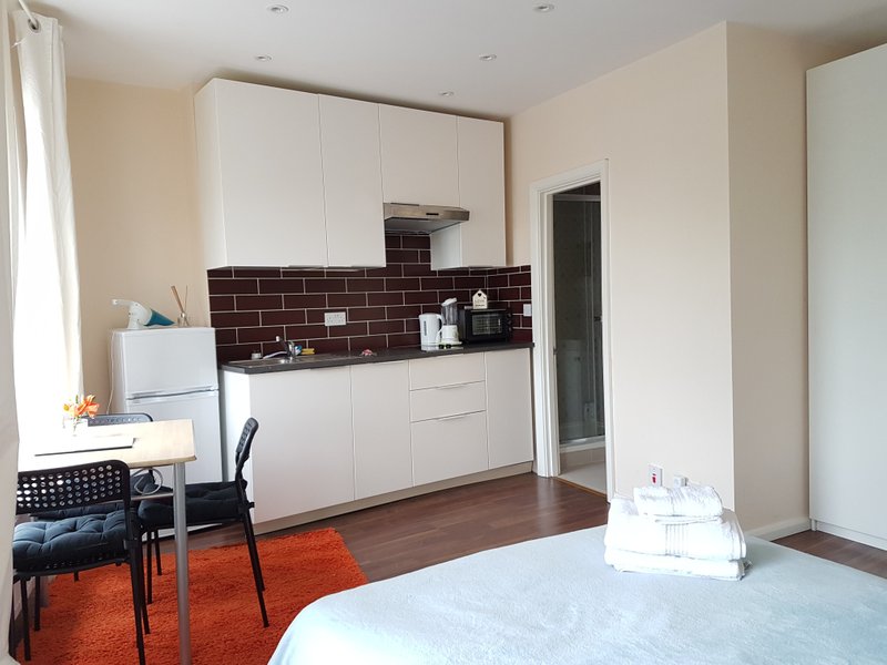 Flat to rent in , London, W9