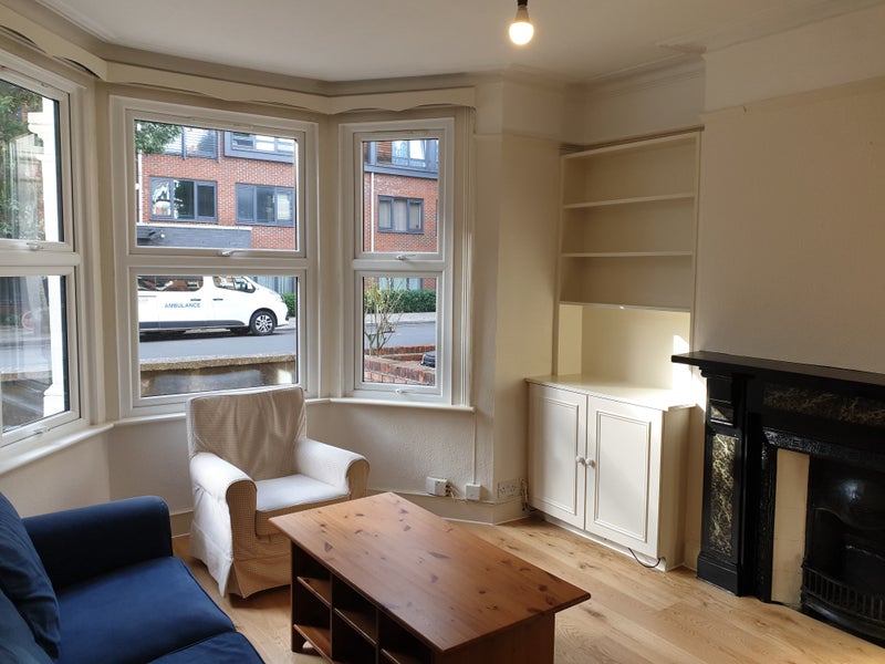 2 Bedroom Flat to rent in , London, W3