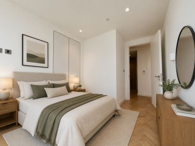 3 Bedroom Apartment to rent in Oberman Road, Dollis Hill, London, NW10