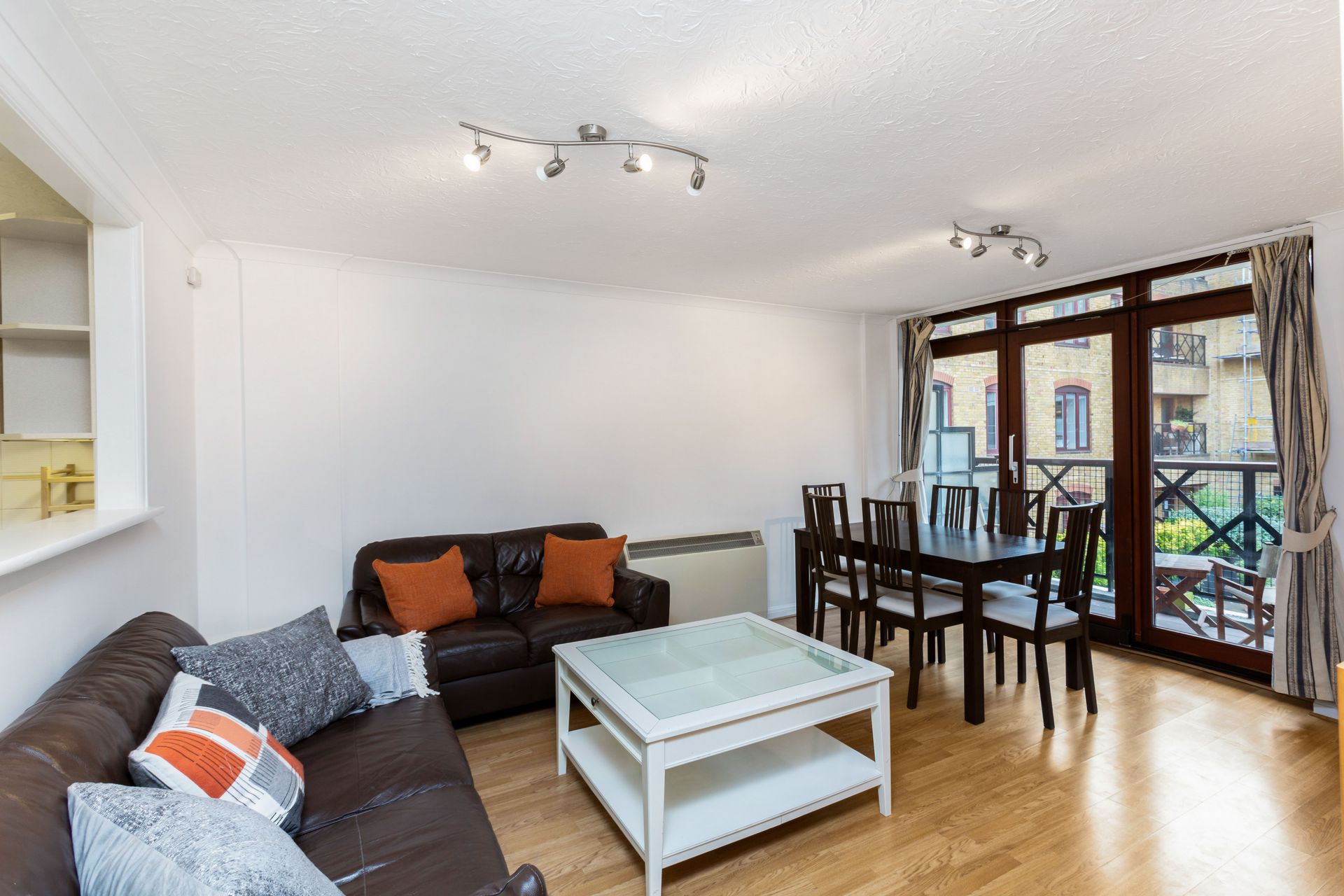 3 Bedroom Apartment to rent in Wapping, London, E1W