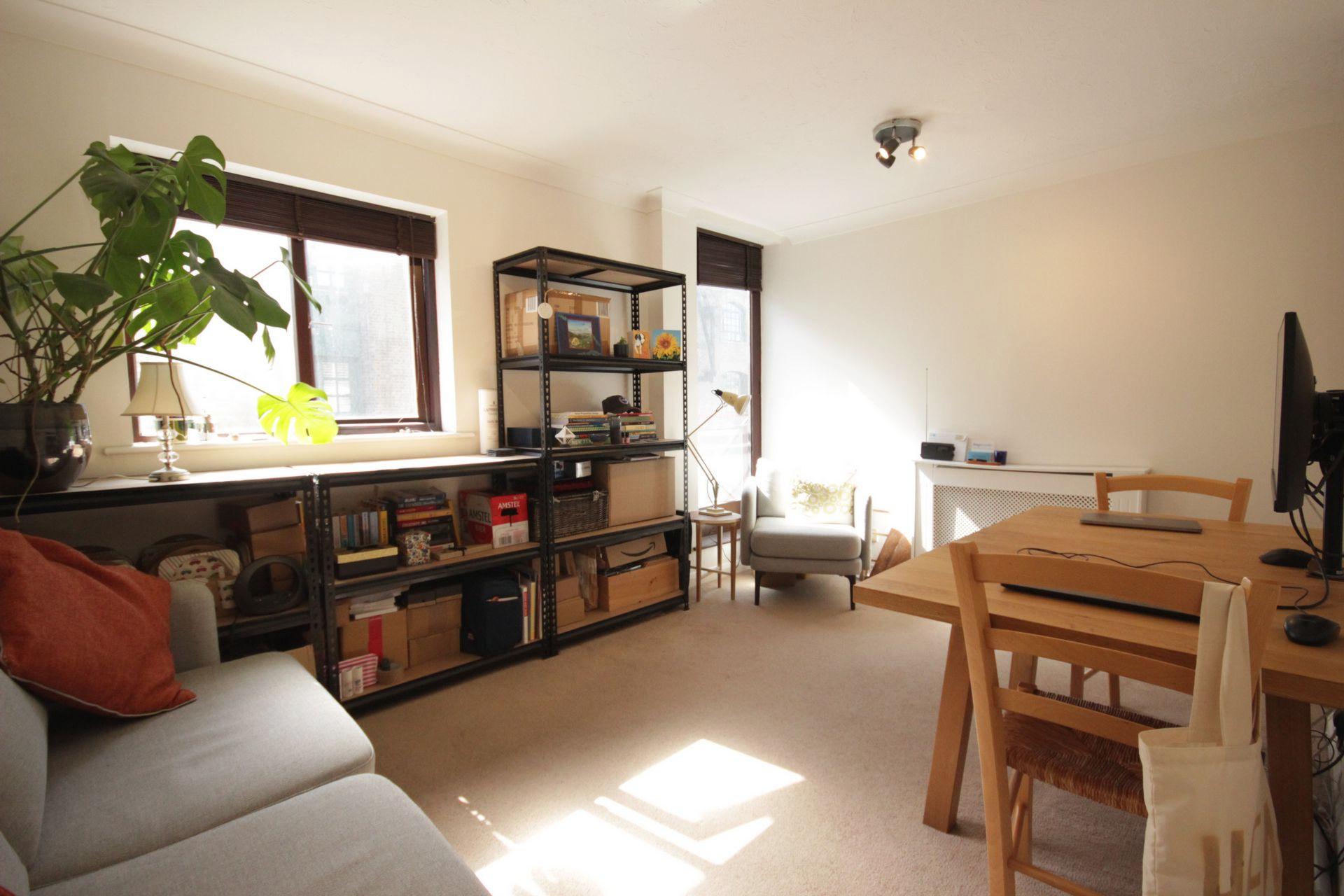 1 Bedroom Apartment to rent in Wapping, London, E1W