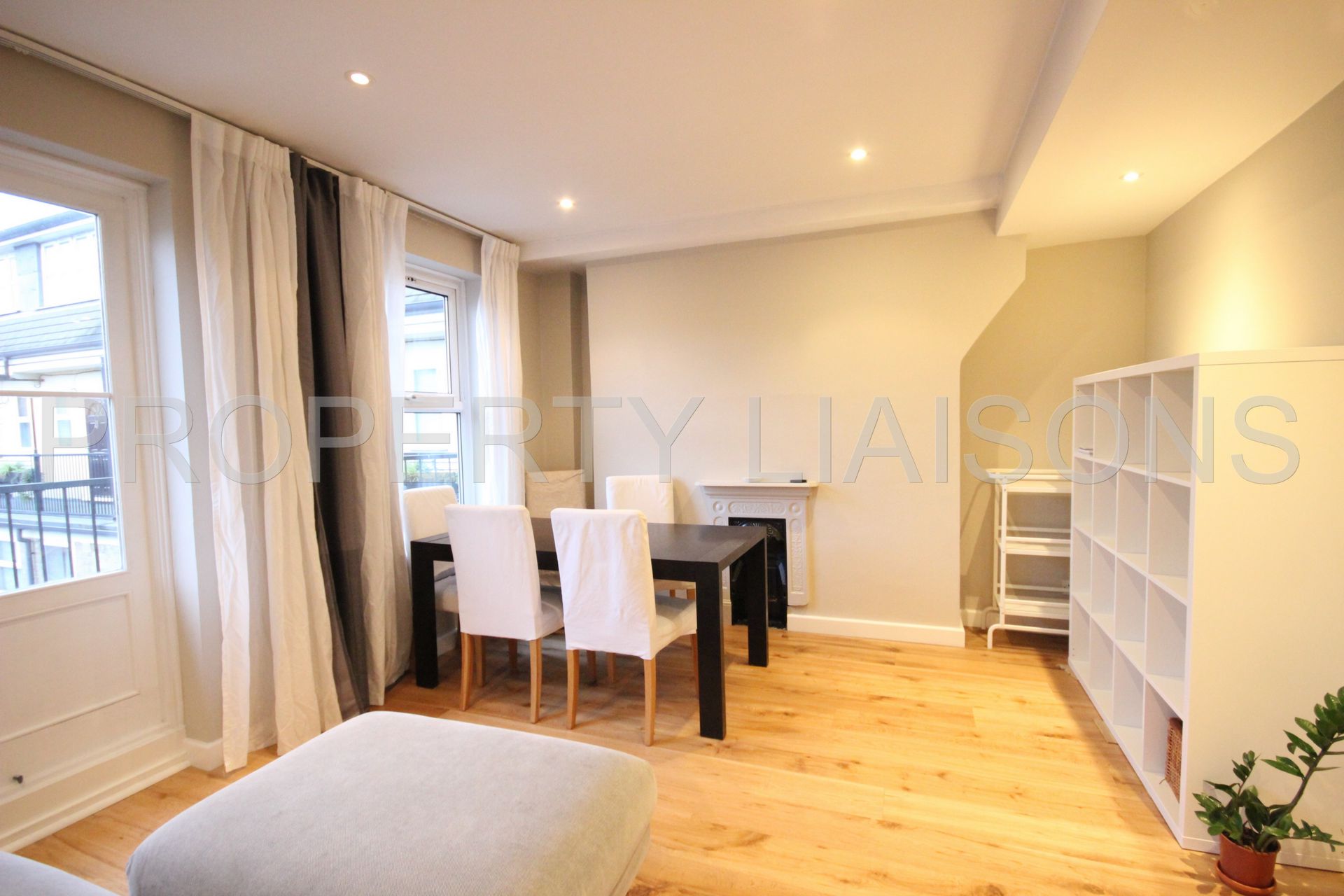 2 Bedroom Duplex to rent in Wapping, London, E1W