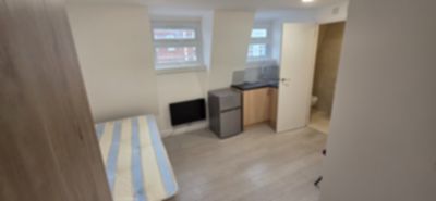 Studio to rent in Willesden Lane, Kilburn, London, NW6