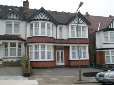 4 Bedroom Flat to rent in Finchley, London, N3