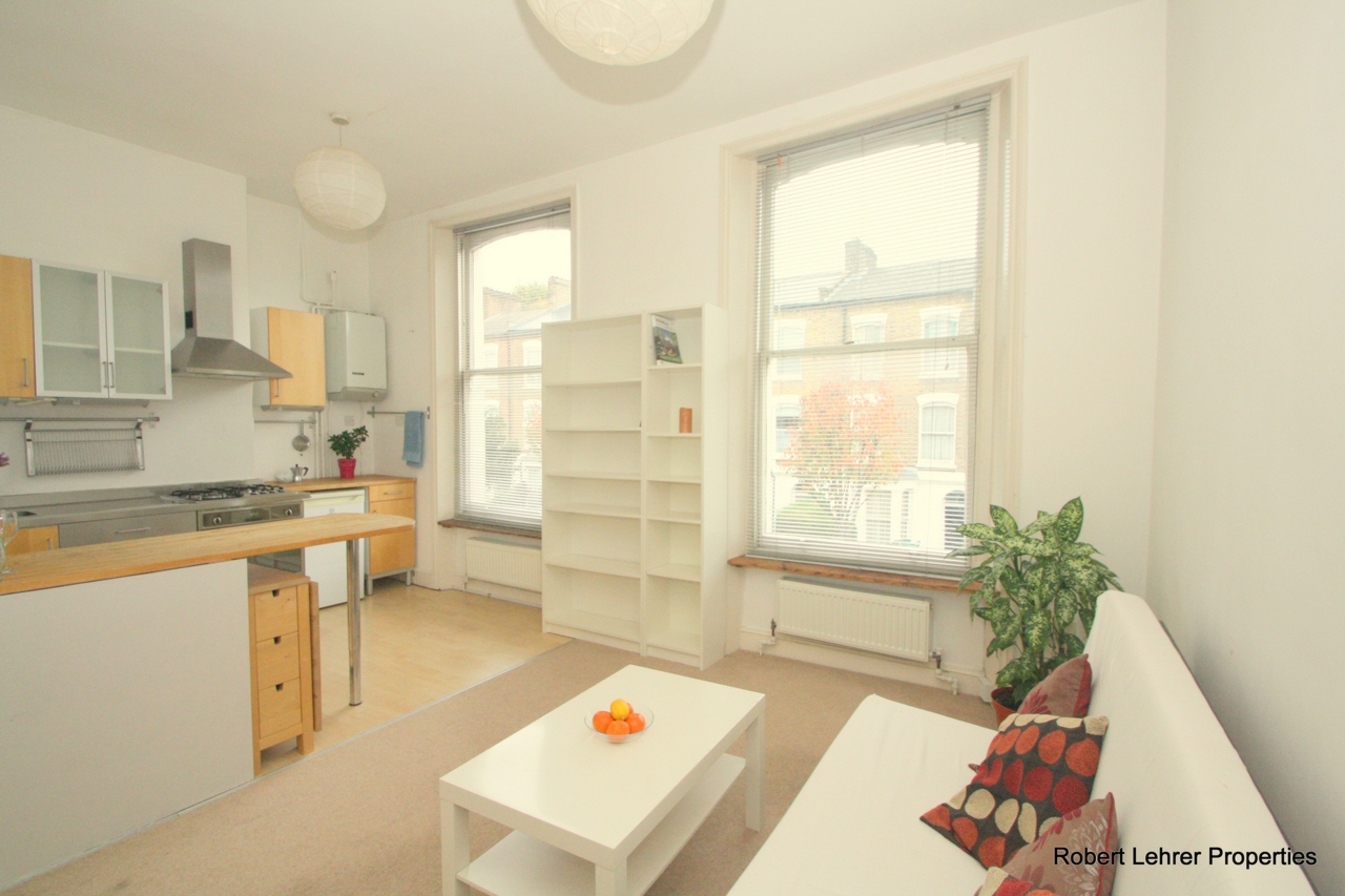 1 Bedroom Flat to rent in Archway, London, N19
