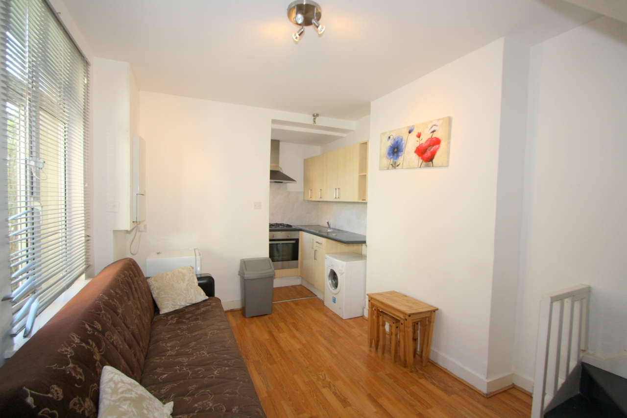 1 Bedroom Flat to rent in Archway, London, N7