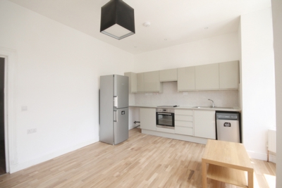 3 Bedroom Flat to rent in Witherington Road, Islington, London, N5