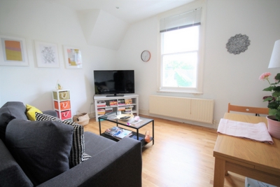 1 Bedroom Flat to rent in Mount Pleasant Villas, Stroud Green, London, N4