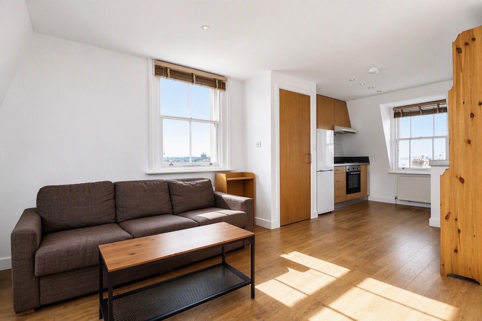 3 Bedroom Flat to rent in Brecknock Road, Kenitsh Town, London, N7