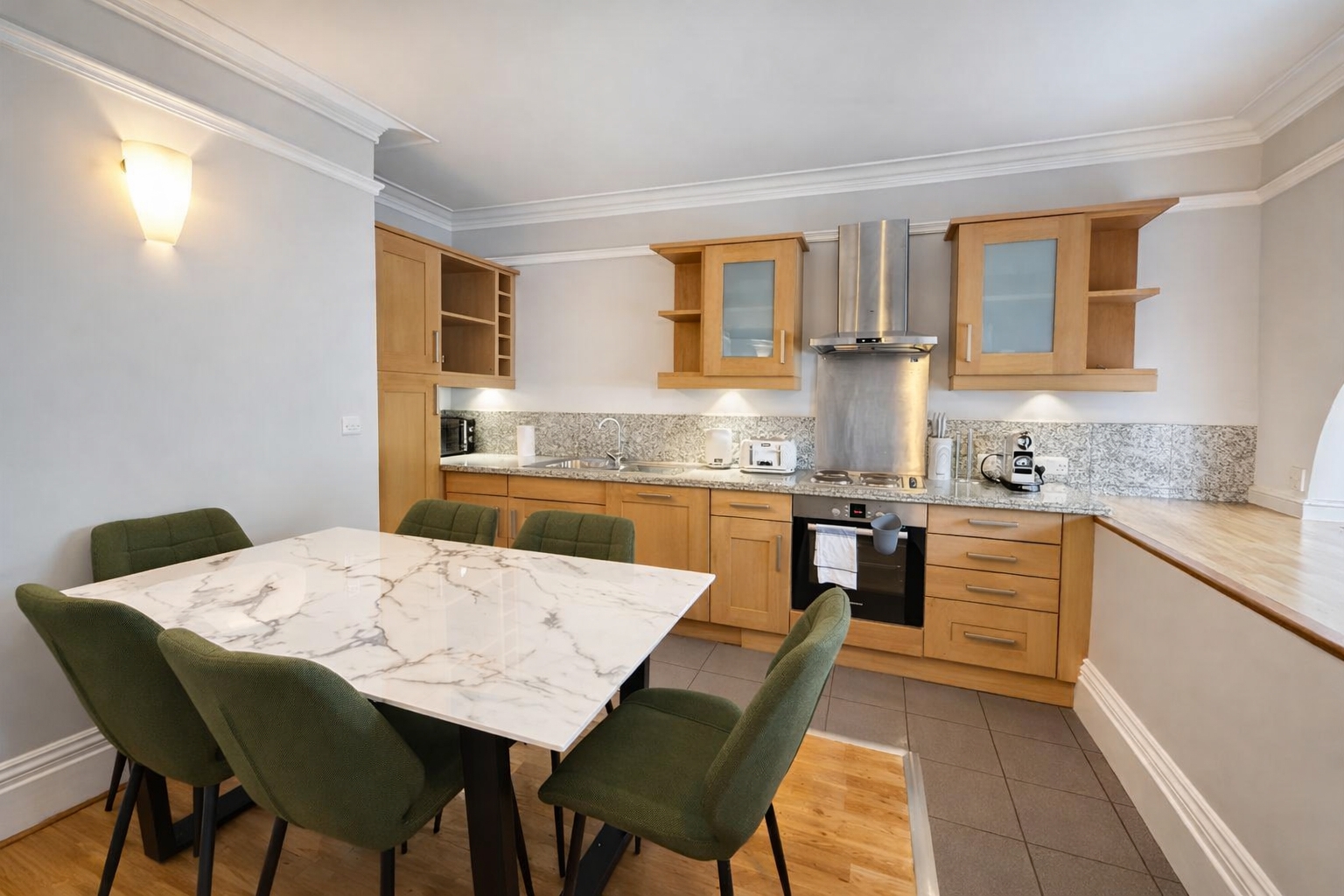 2 Bedroom Flat to rent in Dorset Street, Baker Street, London, W1U