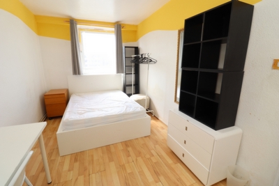 Double room - Single use to rent in Norton House, Mace Street, Bethnal Green, London, E2