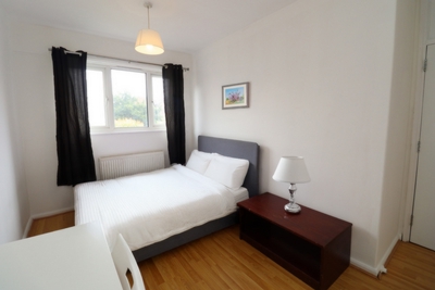 Double room - Single use to rent in Tradescant House, Frampton Park Road, Hackney, London, E9