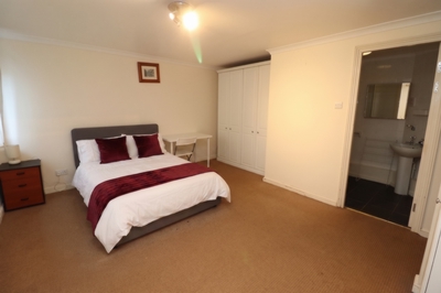Ensuite Single Room to rent in Meridian Place, South Quay, London, E14