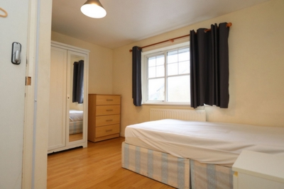 Double room - Single use to rent in Ann Moss Way, Canada Water, London, SE16