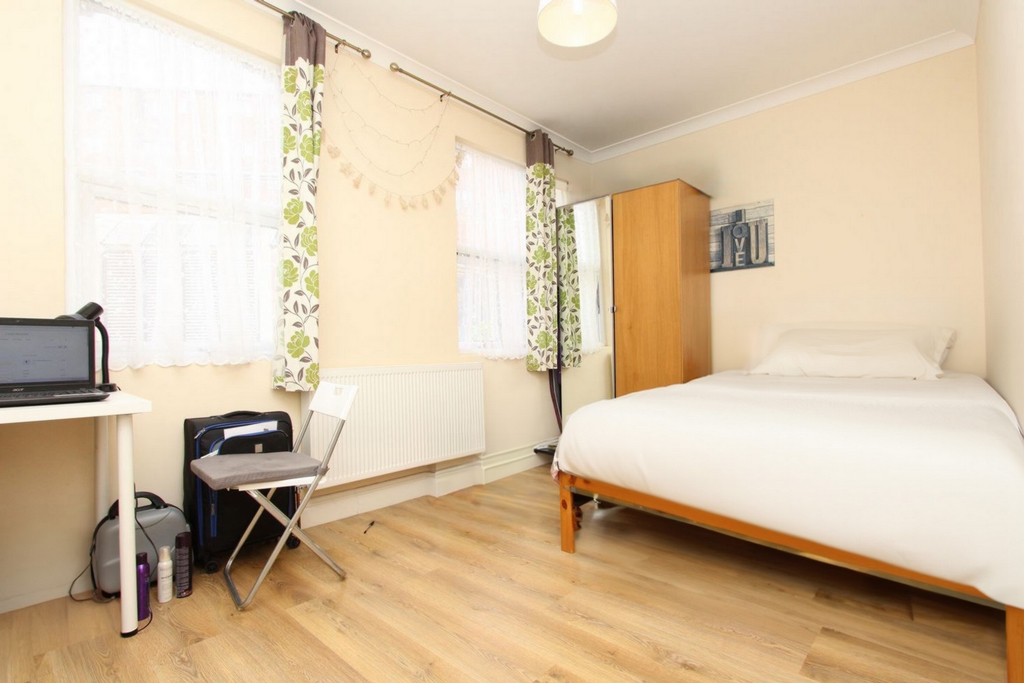 Ensuite Single Room to rent in Wood Green, London, N8
