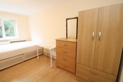 Double room - Single use to rent in Rockingham, Elephant and Castle, London, SE1